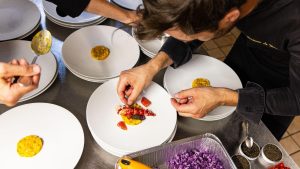 Chef étoilé à domicile à Paris : quand la grande cuisine vient chez vous