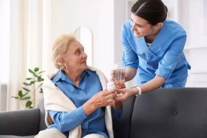 Combien coûte une aide à domicile ?